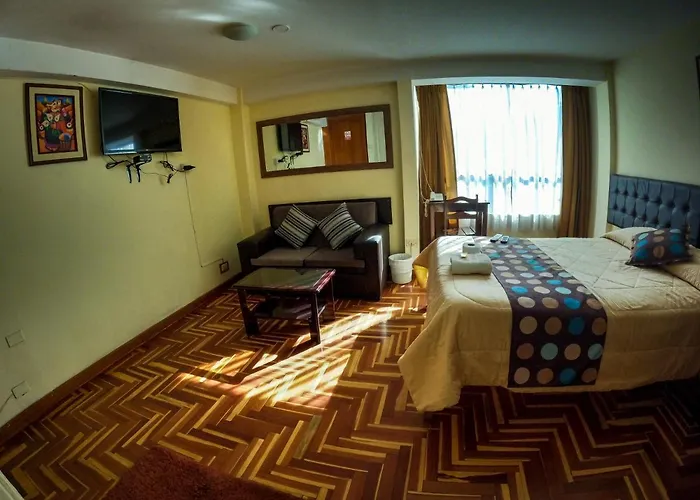 Algo Mas Santa BeatrizHostal